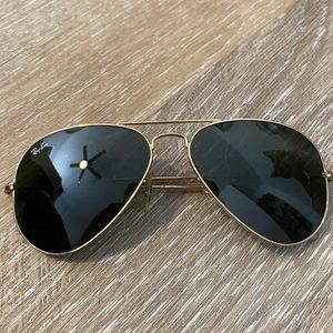 Classic ray ban aviator